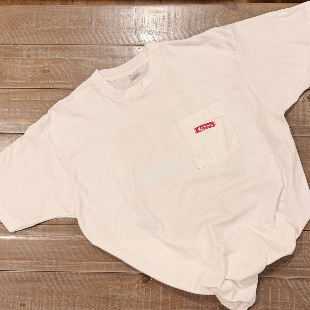 Marlboro White Short-Sleeve Tee with Desert Rodeo Graphic - Picture 2 of 6